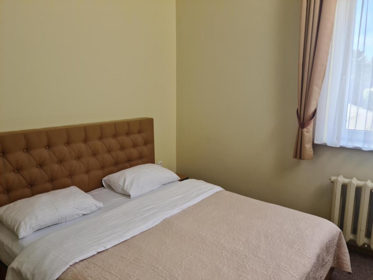 Medziotoju Kiemelis Otel Palanga Dış mekan fotoğraf