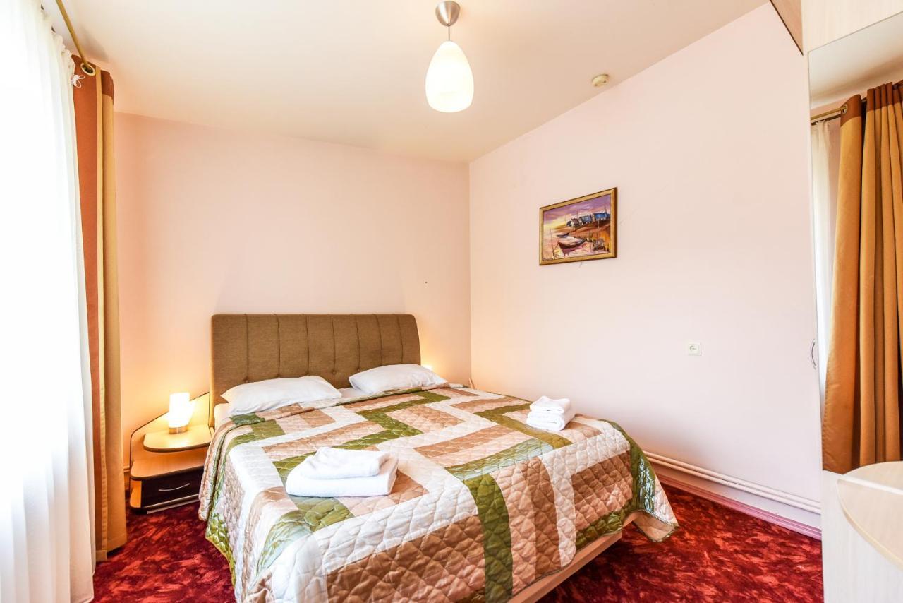 Medziotoju Kiemelis Otel Palanga Dış mekan fotoğraf